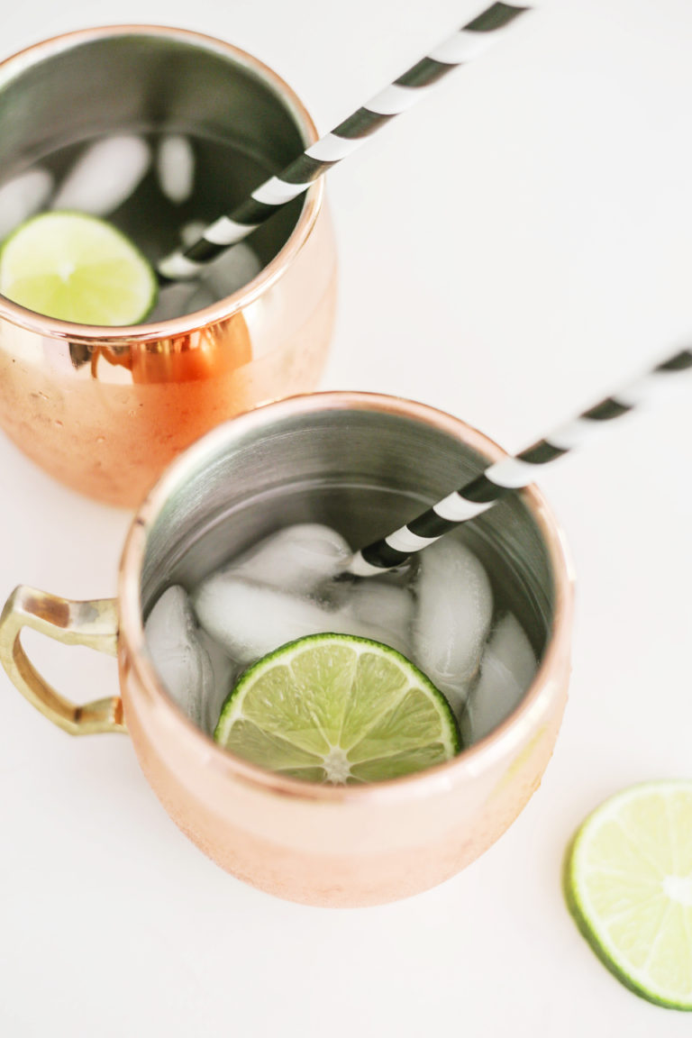 https://designingvibes.com/the-yummiest-zero-sugar-moscow-mule-recipe/