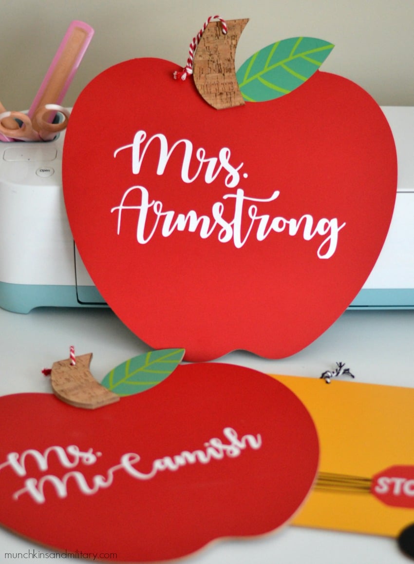 DIY apple sign for teacher gift