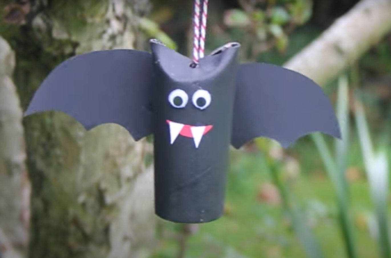 Mini bat pinata tutorial