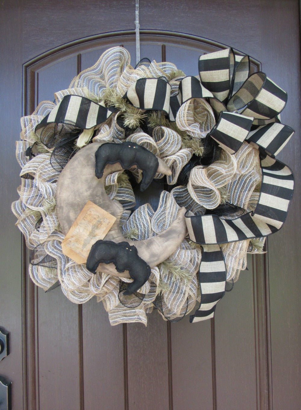 Primitive Halloween Wreath with moon and bats