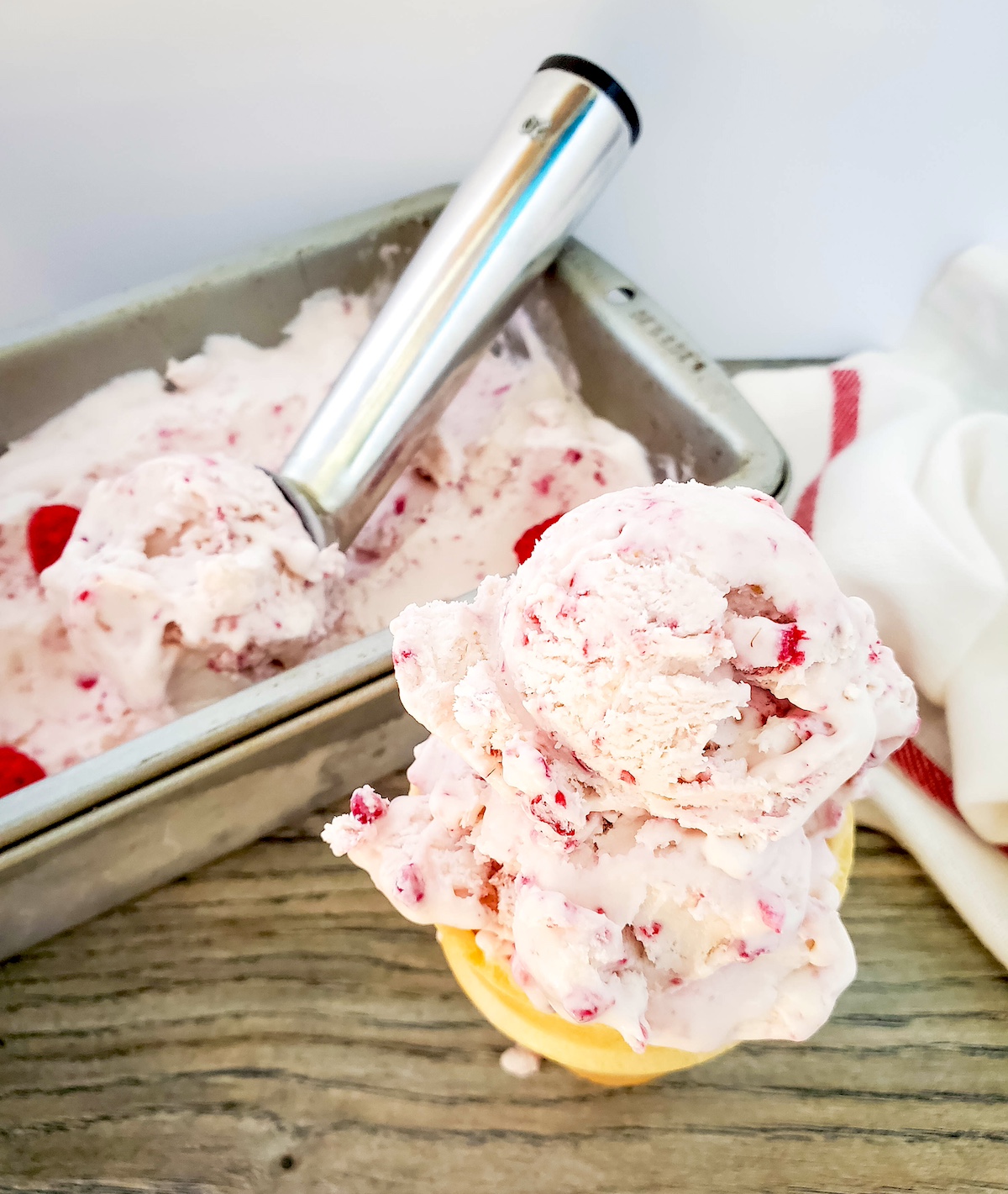 how to make no churn raspberry ice cream