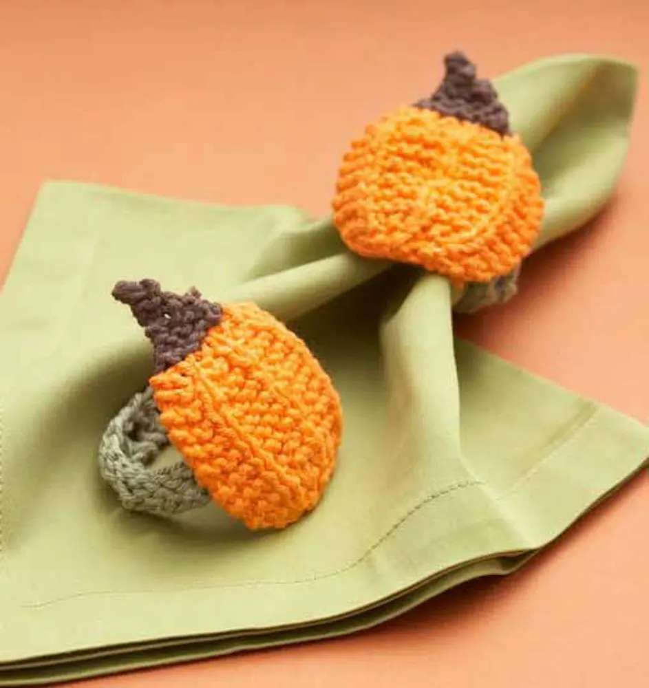 knit pumpkin napkin rings