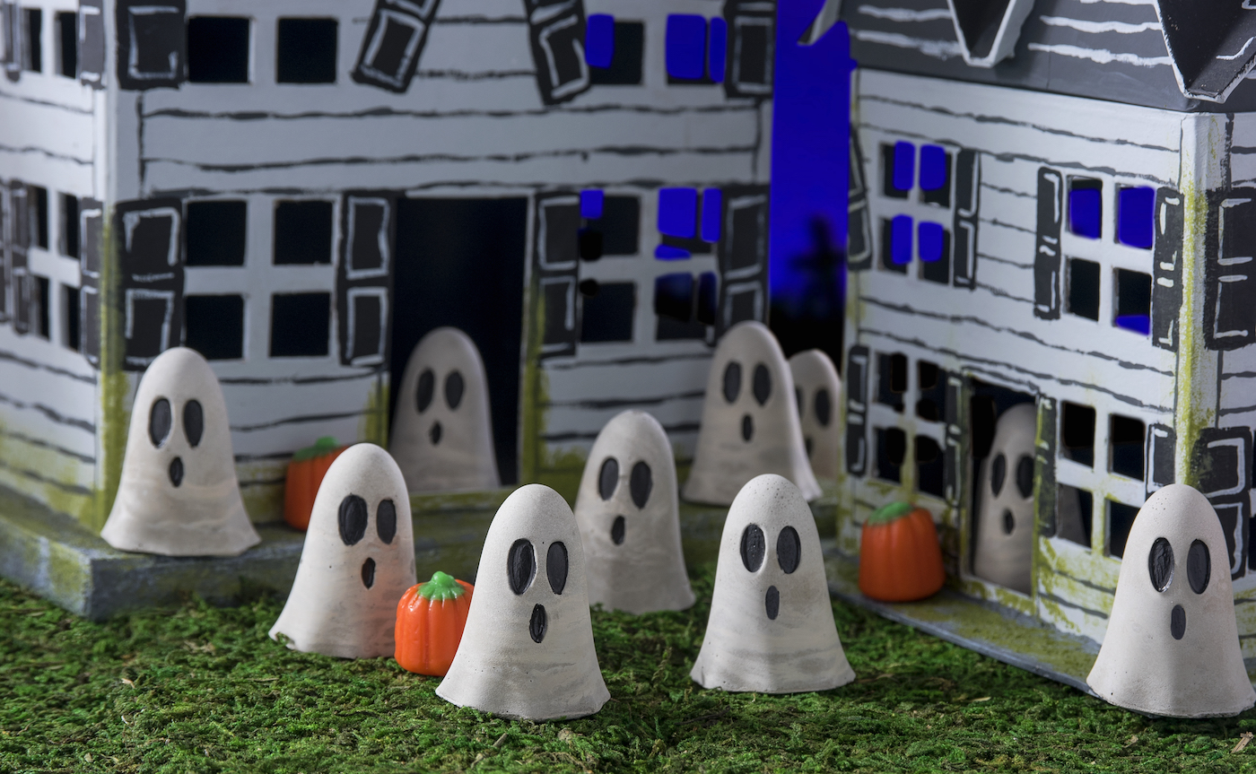 Make a DIY Halloween village