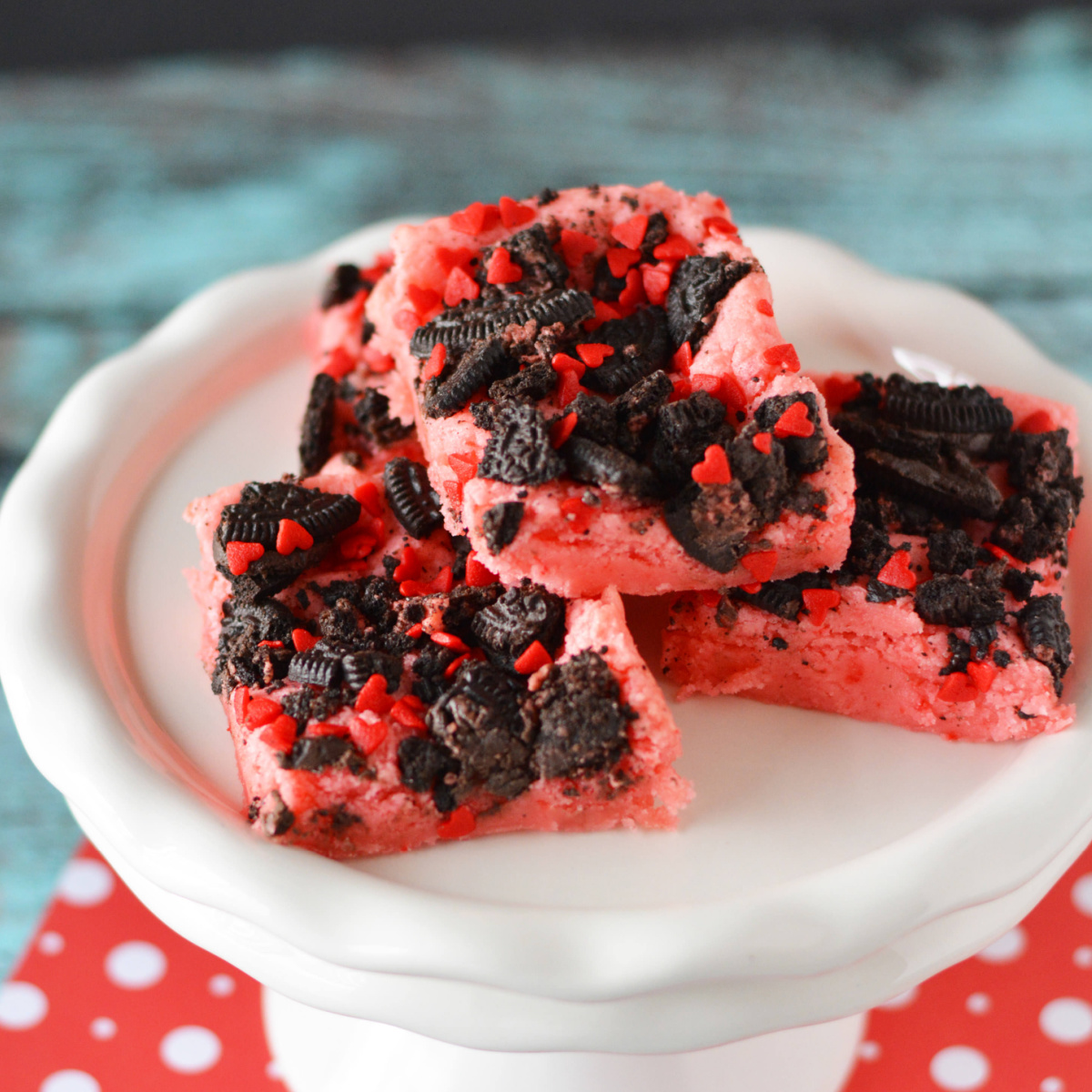 Easy strawberry cake mix brownies