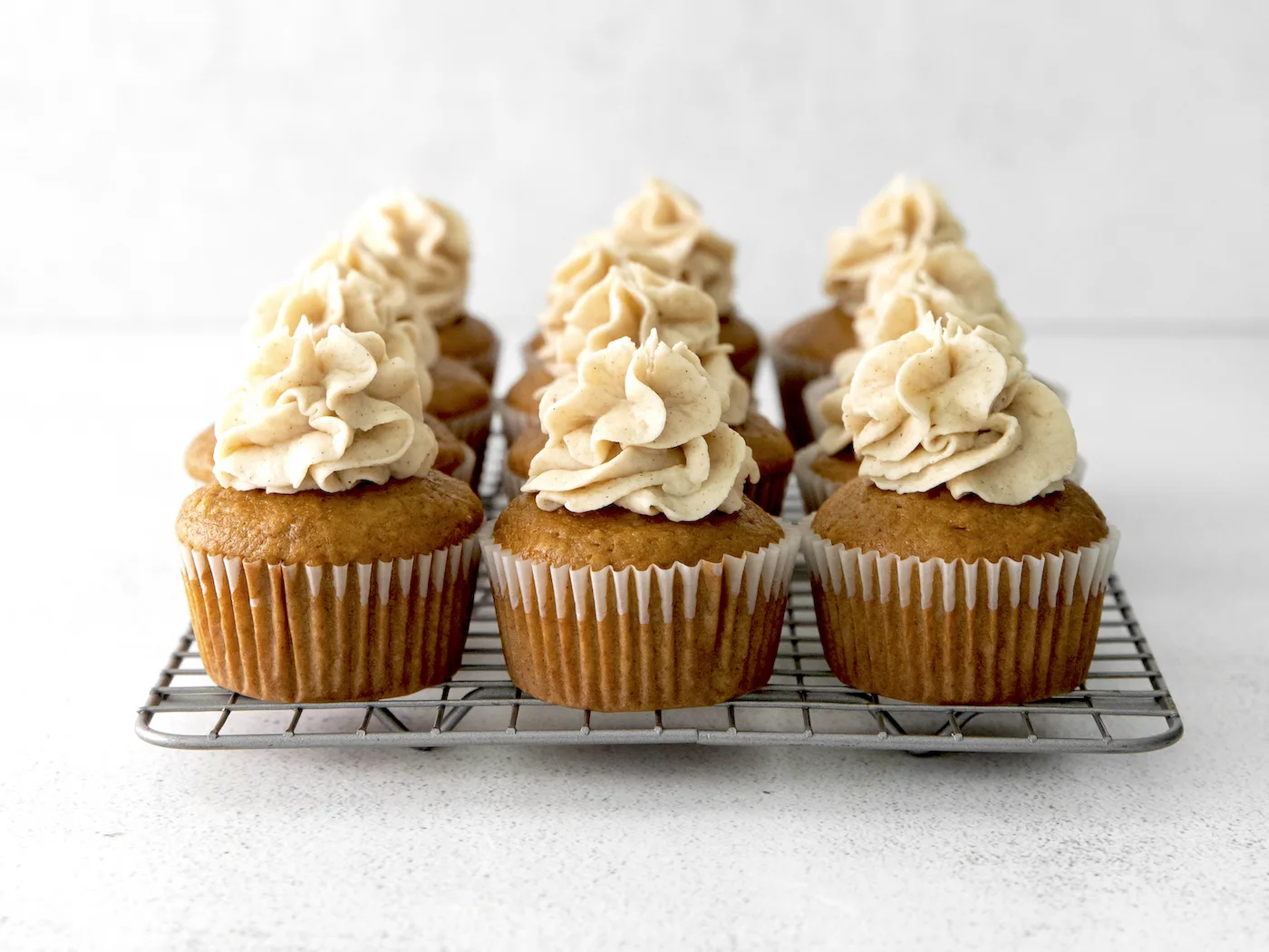 Gingerbread Cupcakes with Spiced White Chocolate Buttercream