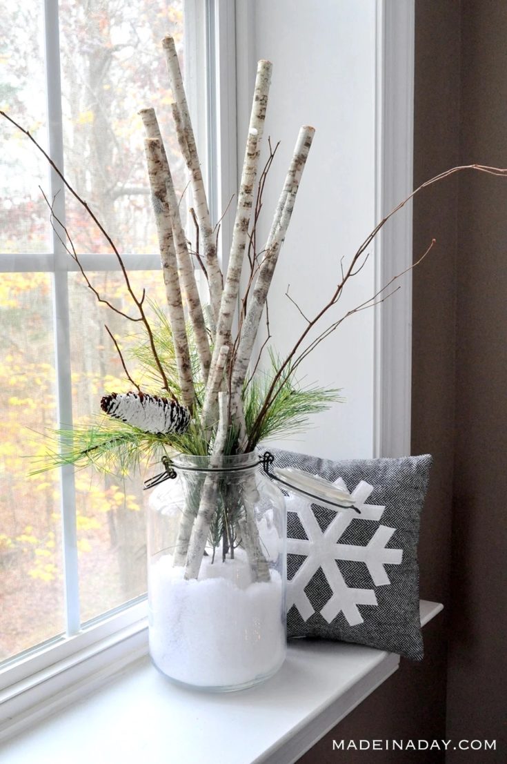 Favorite Rustic Winter Decor  Rustic winter decor, Winter decor, Pine cones