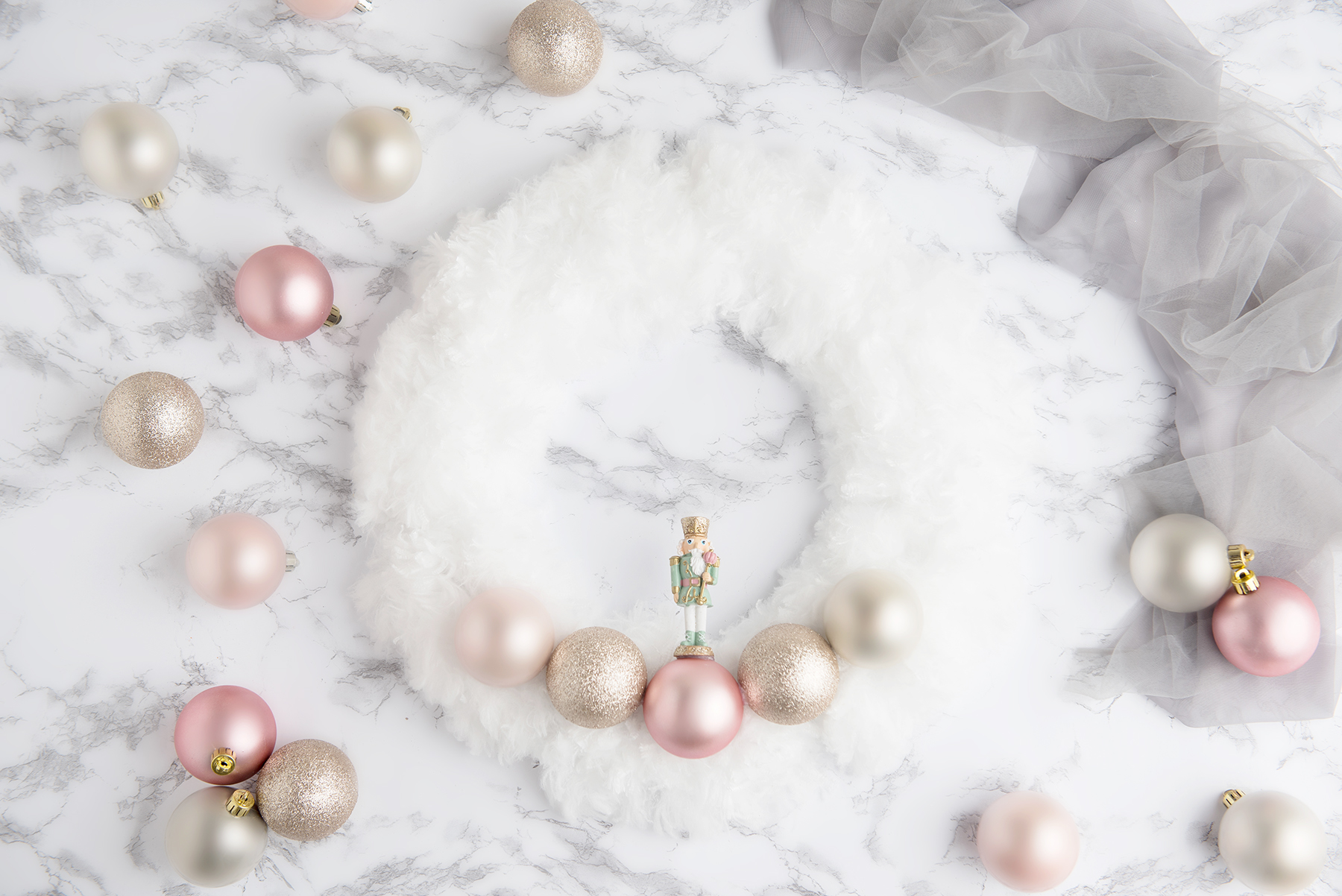 DIY Christmas Duster Wreath