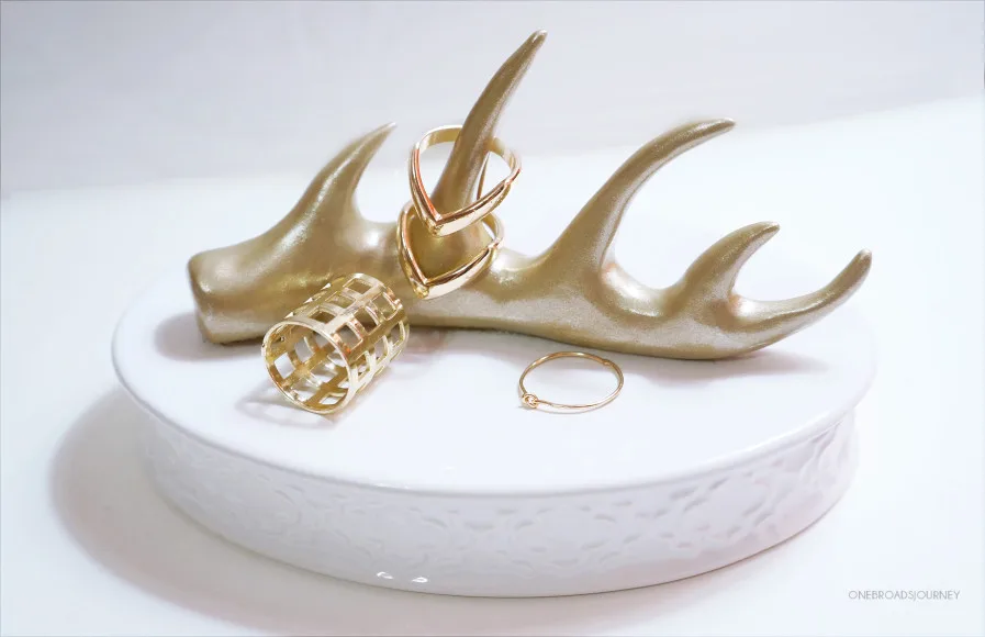 gold antler ring holder