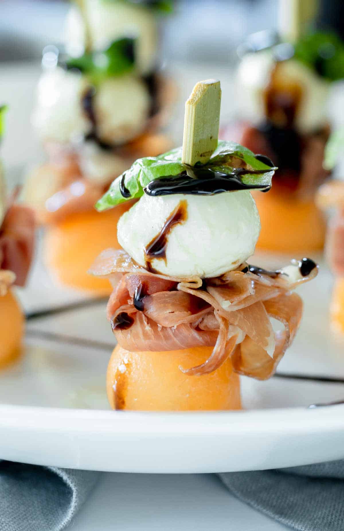 prosciutto, melon and mozzarella skewer recipe