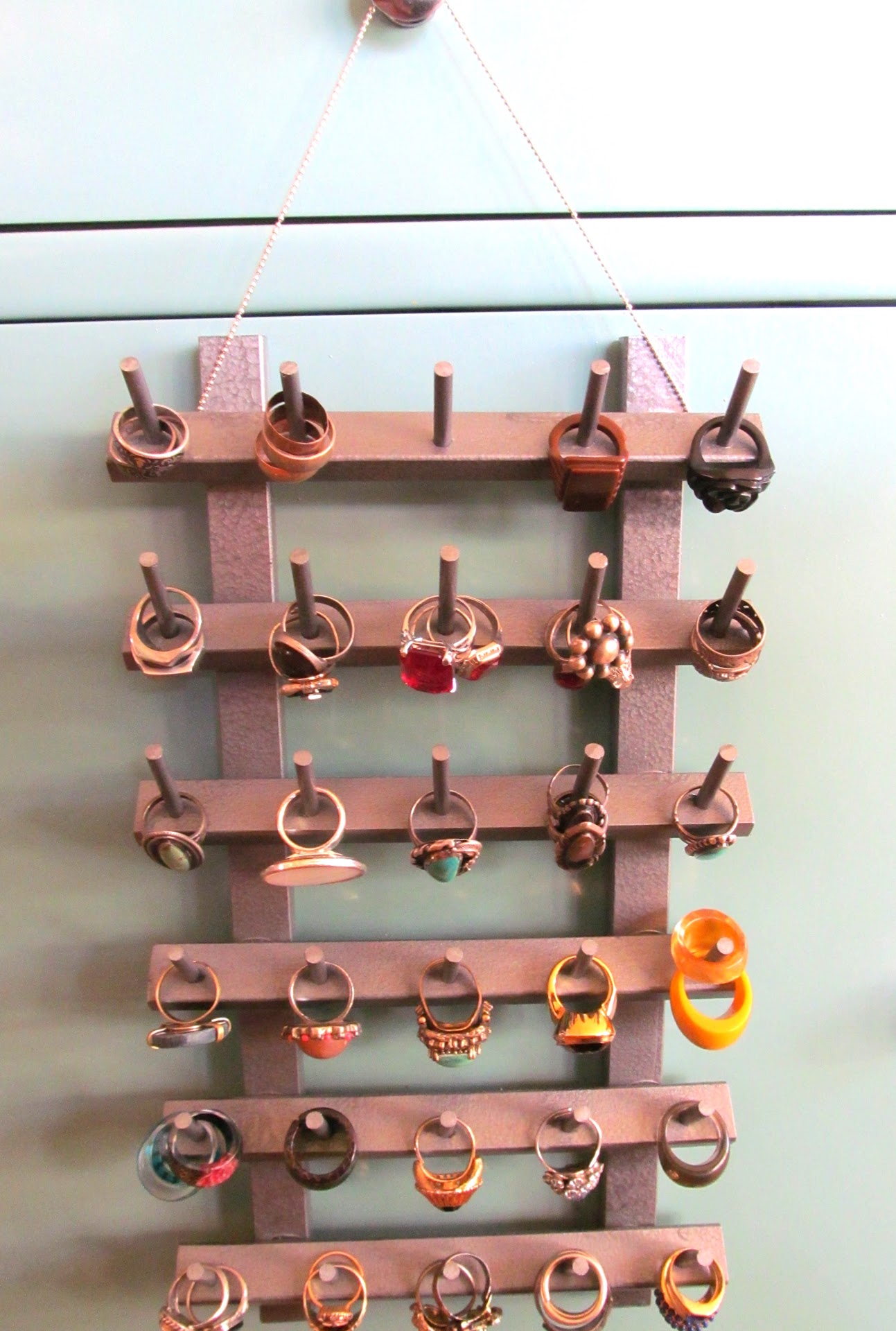 thread bobbin turned ring holder DIY