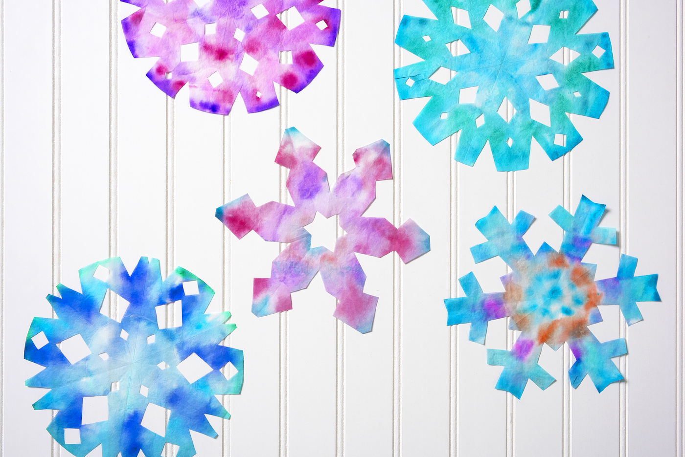 Creative Snowflake Crafts for Kids: Winter Arts and Craft Ideas - A Little  Pinch of Perfect