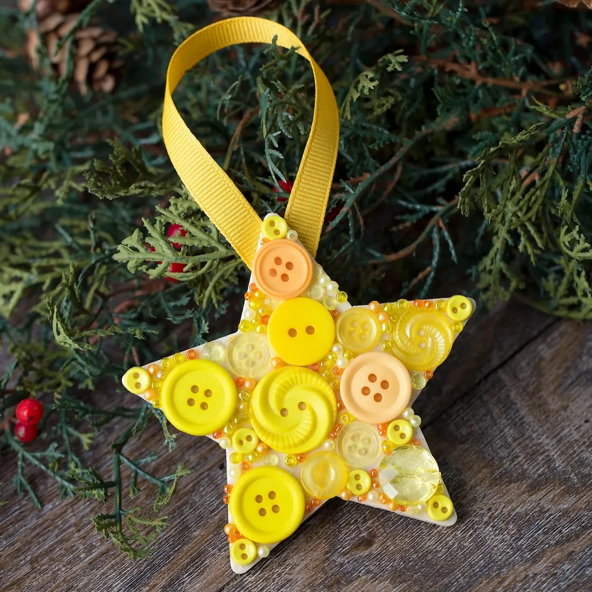 How to Make a Button Star Ornament