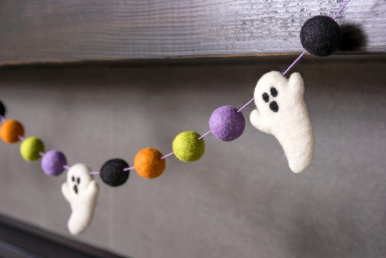 halloween felt ball garland