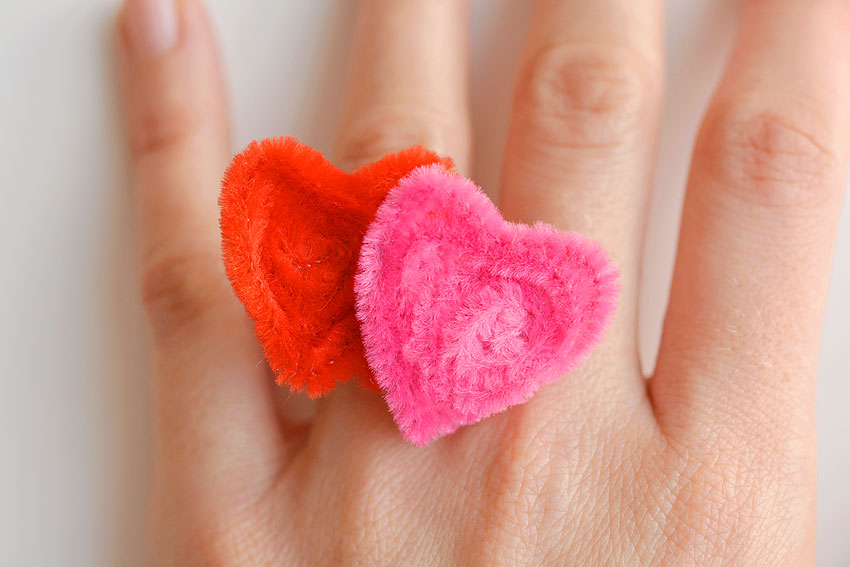 Cute Heart Rings from Pipe Cleaners