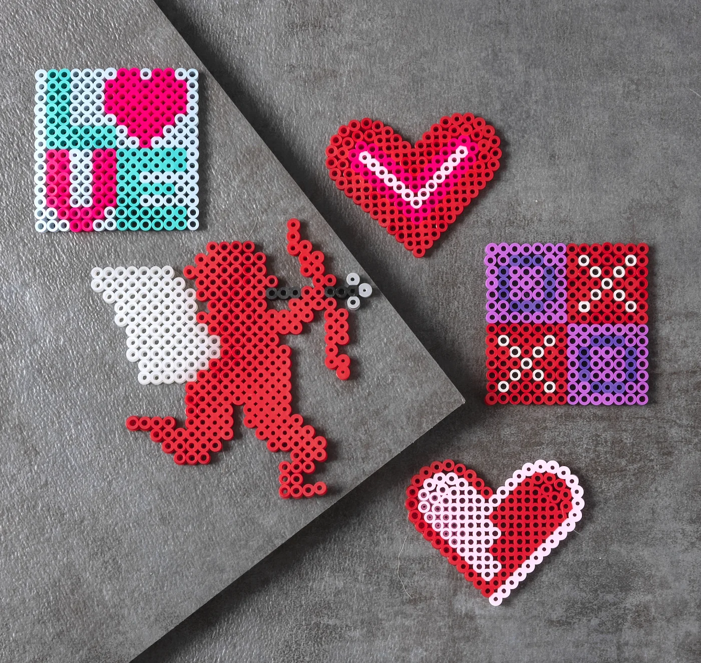 Valentine's Day Perler Beads (50+ Patterns!) - DIY Candy