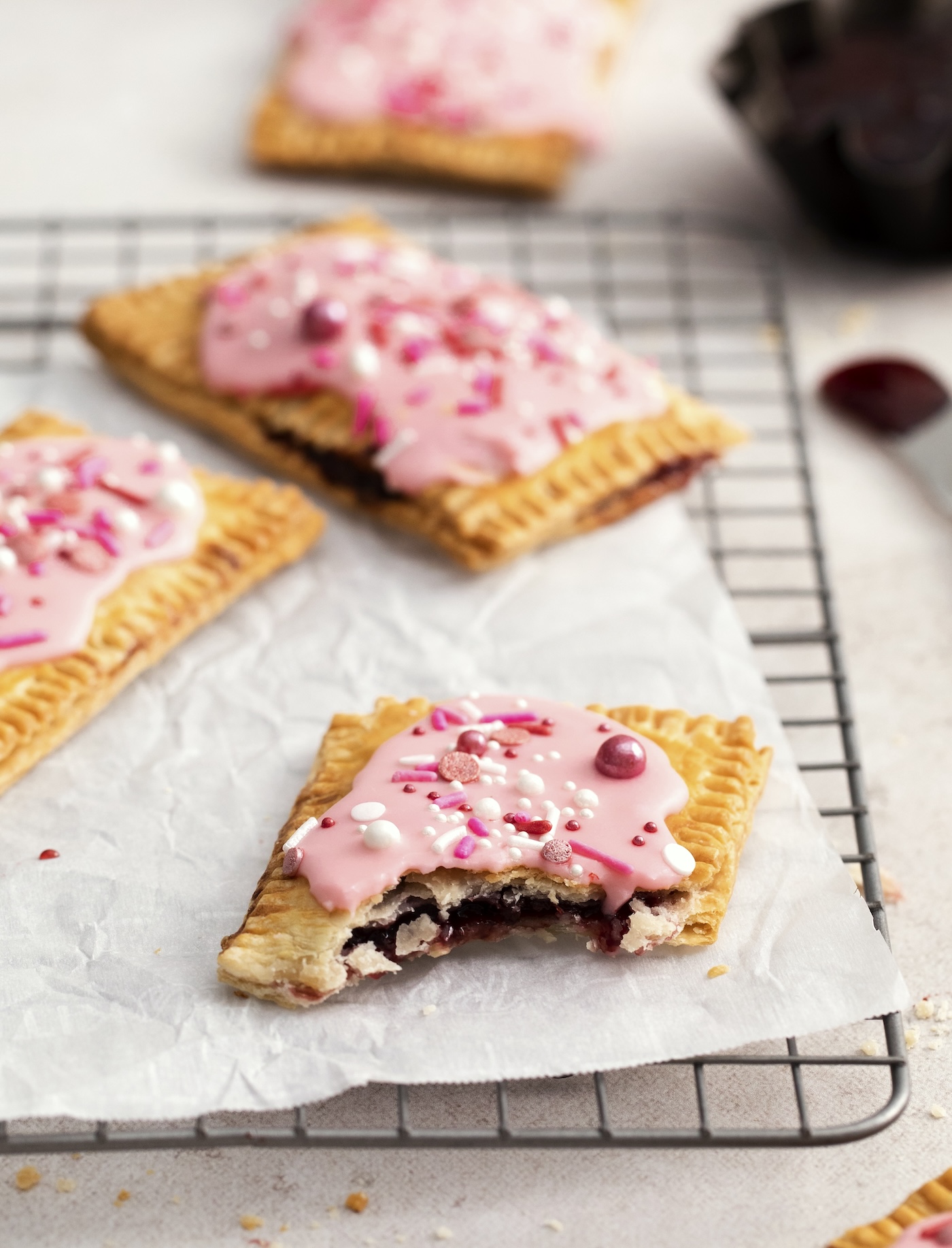 Easy air fryer pop tarts