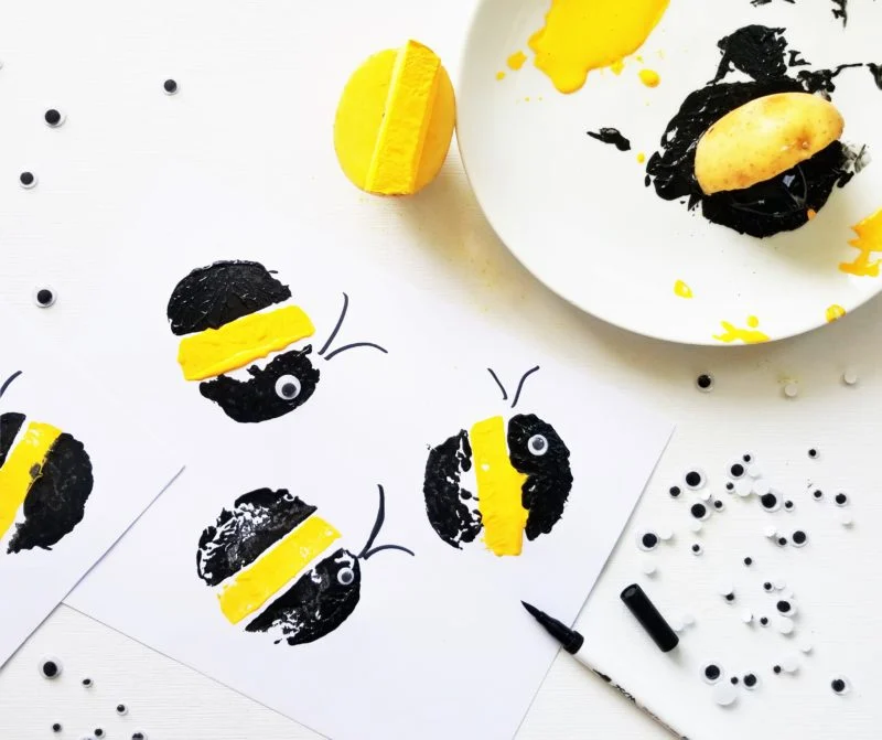 potato stamped bumble bee craft