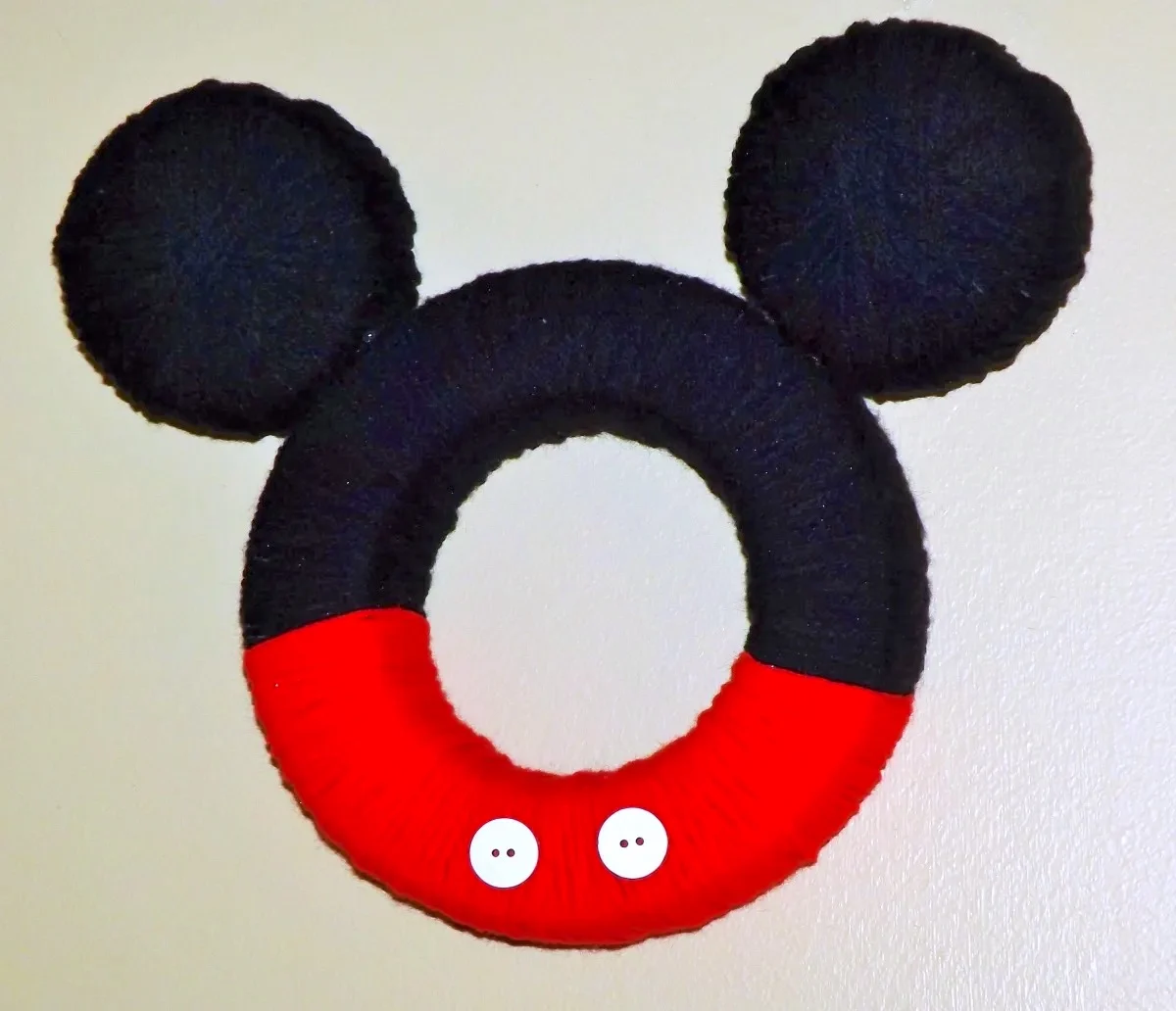 DIY Mickey Mouse Wreath