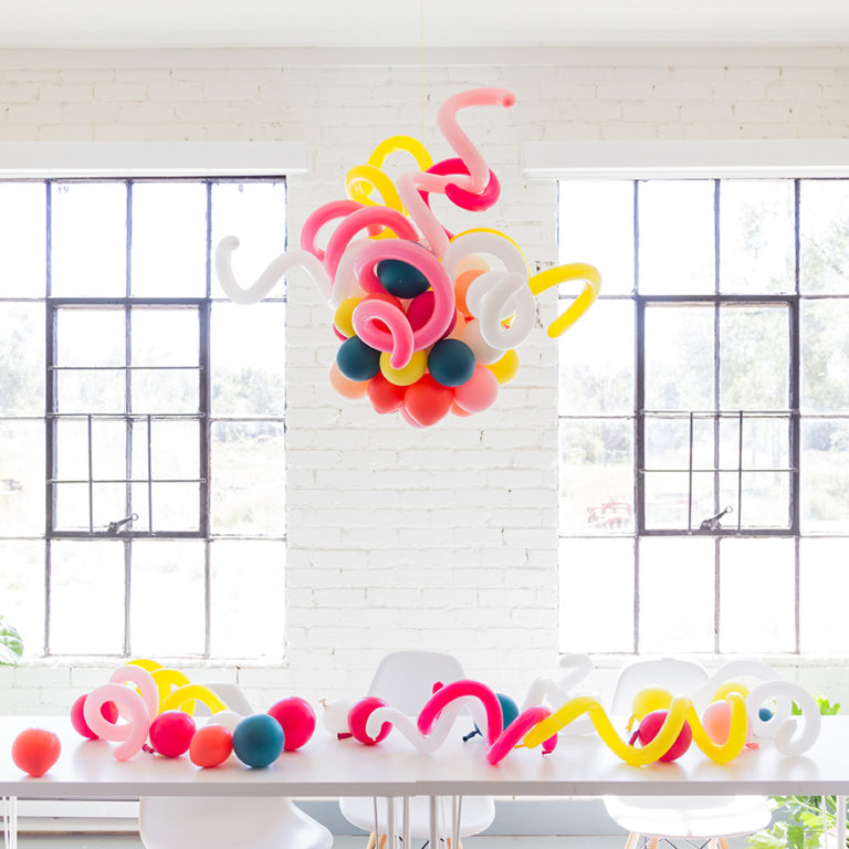 diy balloon chandelier