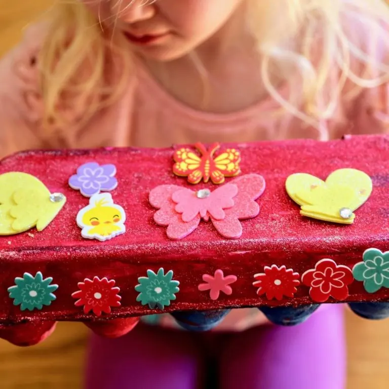 egg carton treasure chest craft for preschoolers