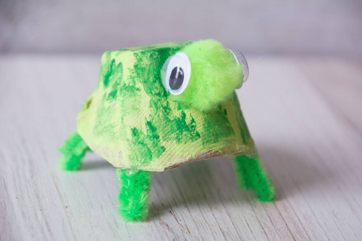 egg carton turtle craft for kids