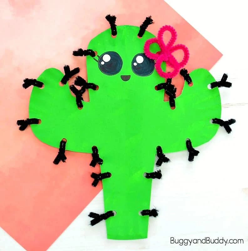 paper plate and pipe cleaner cactus