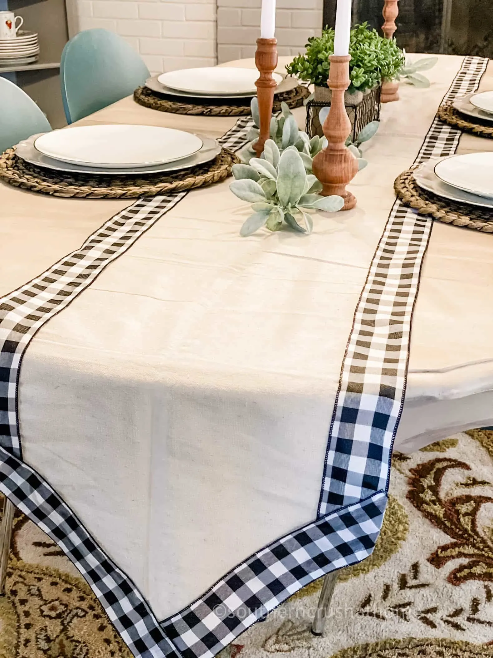 5-minute drop cloth table runner