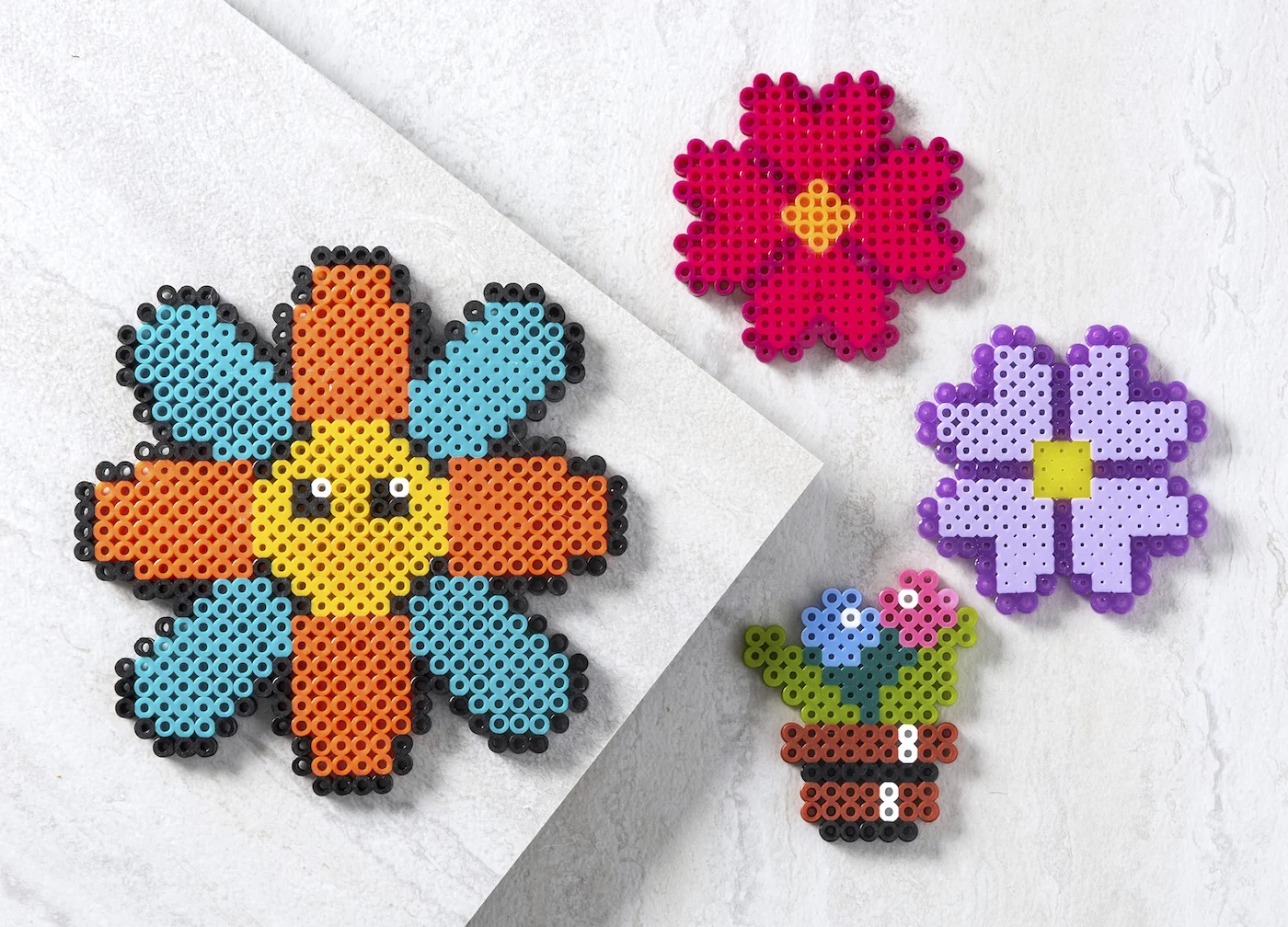 Rainbow Perler Beads (20+ Free Patterns) - DIY Candy