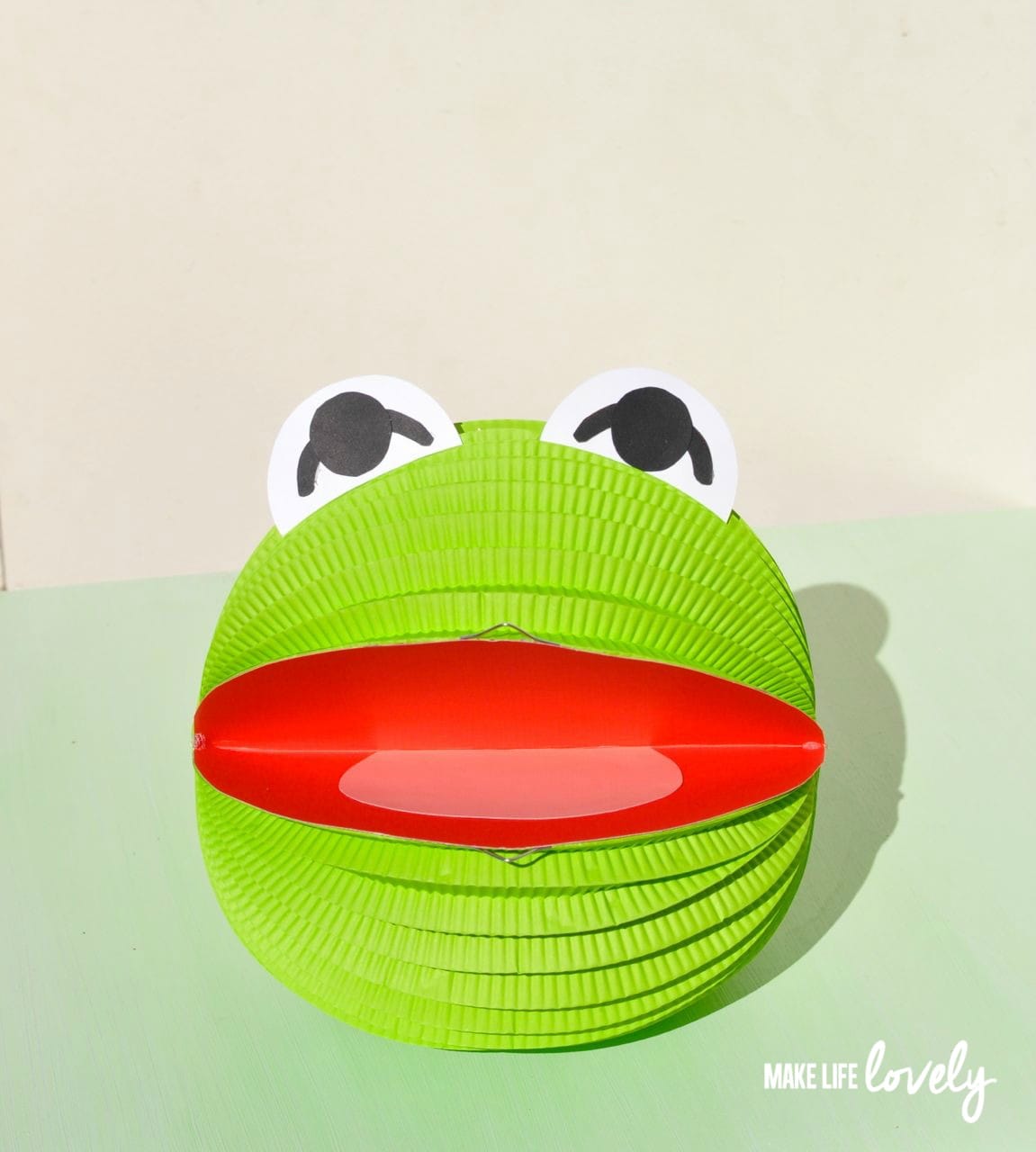 kermit the frog paper lantern craft