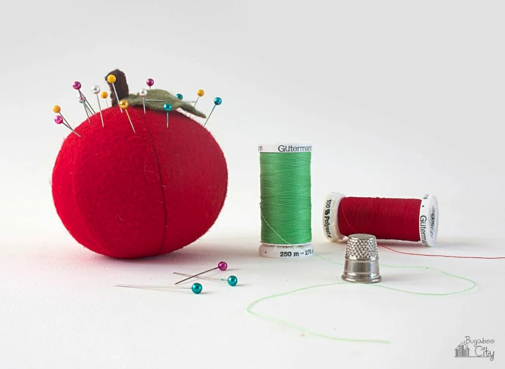 diy apple pincushion