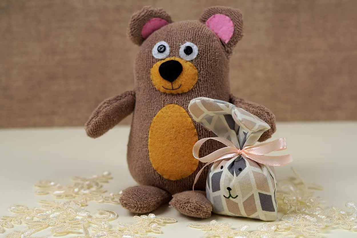 how to make a bear plushie from a sock