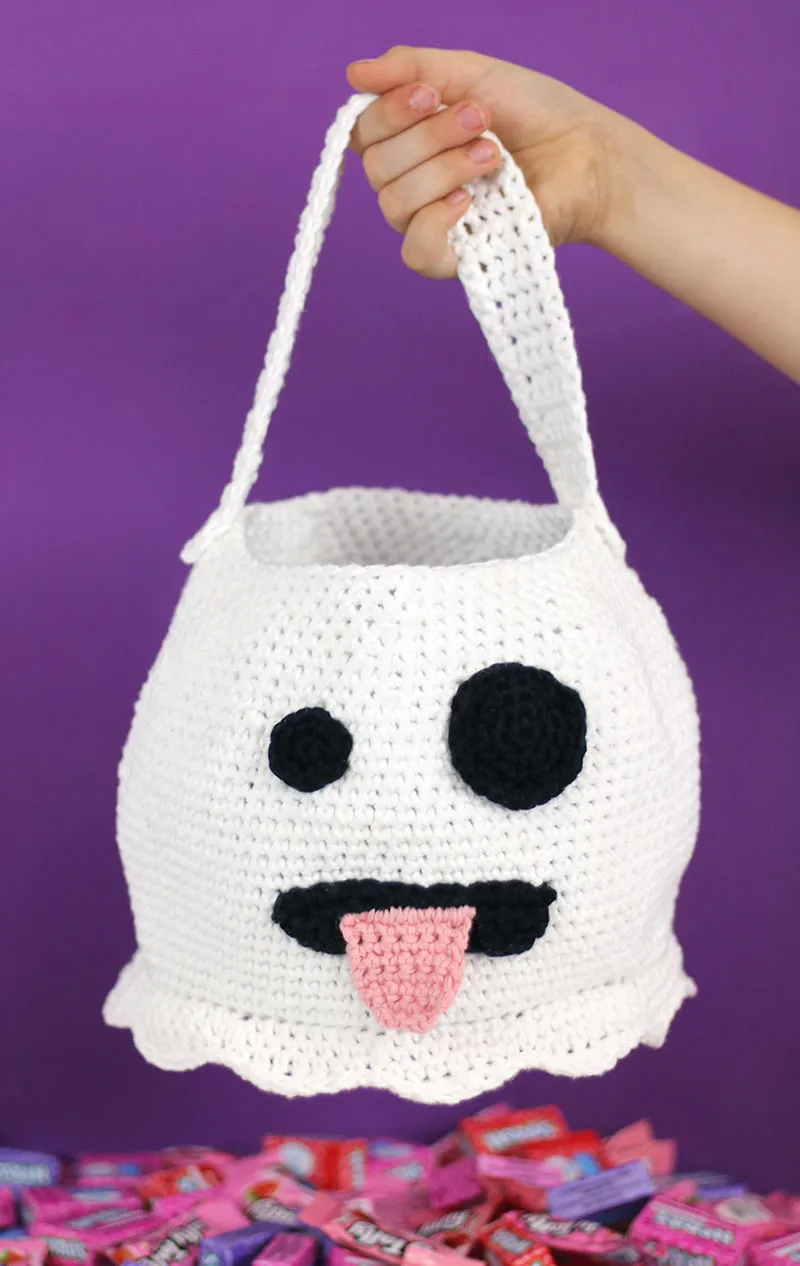 emoji ghost halloween crochet treat bag