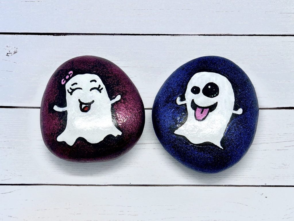 How to make Ghost Emoji Painted Rocks that your kids with love!