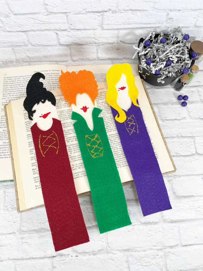 hocus pocus halloween felt bookmarks