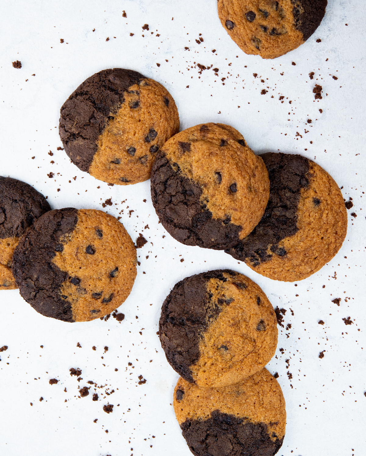 Baked chocolate chip and brownie cookies