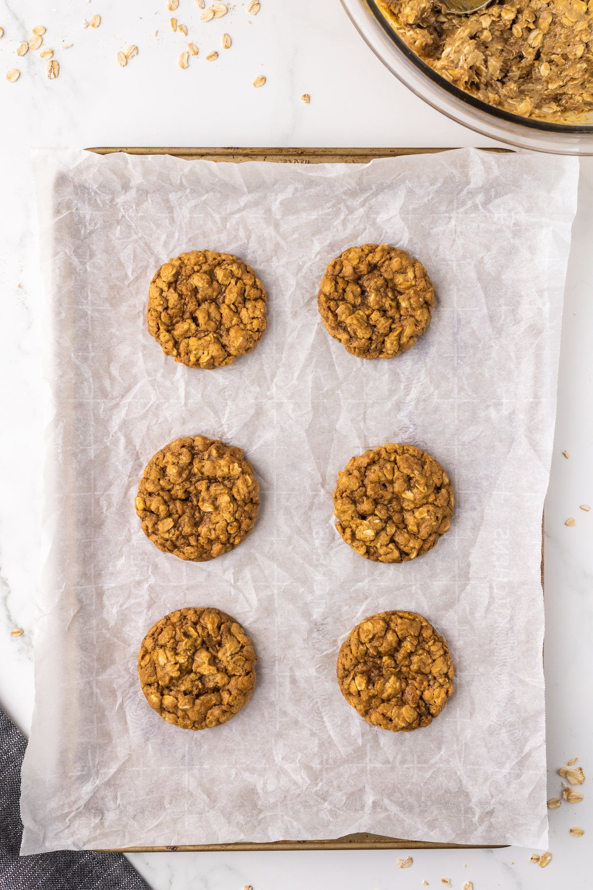 Baked oatmeal cookies for the cream pies