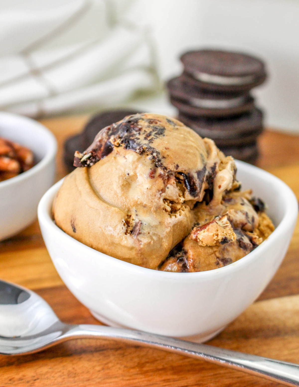 Mississippi Mud Ice Cream in a bowl on a table