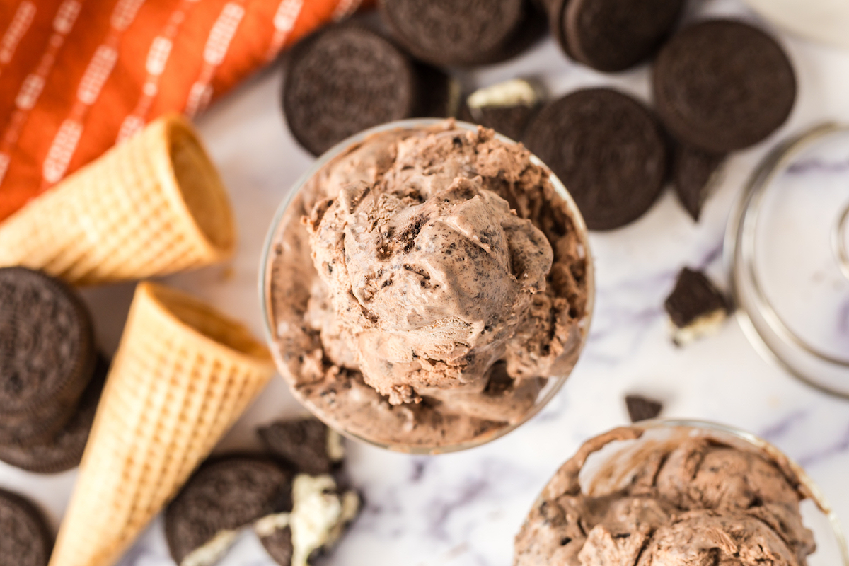 ice cream chocolate oreo