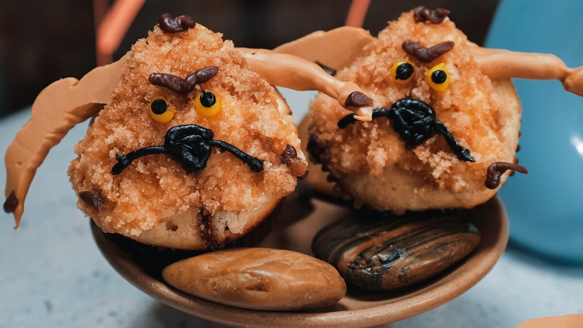 salacious crumb cakes