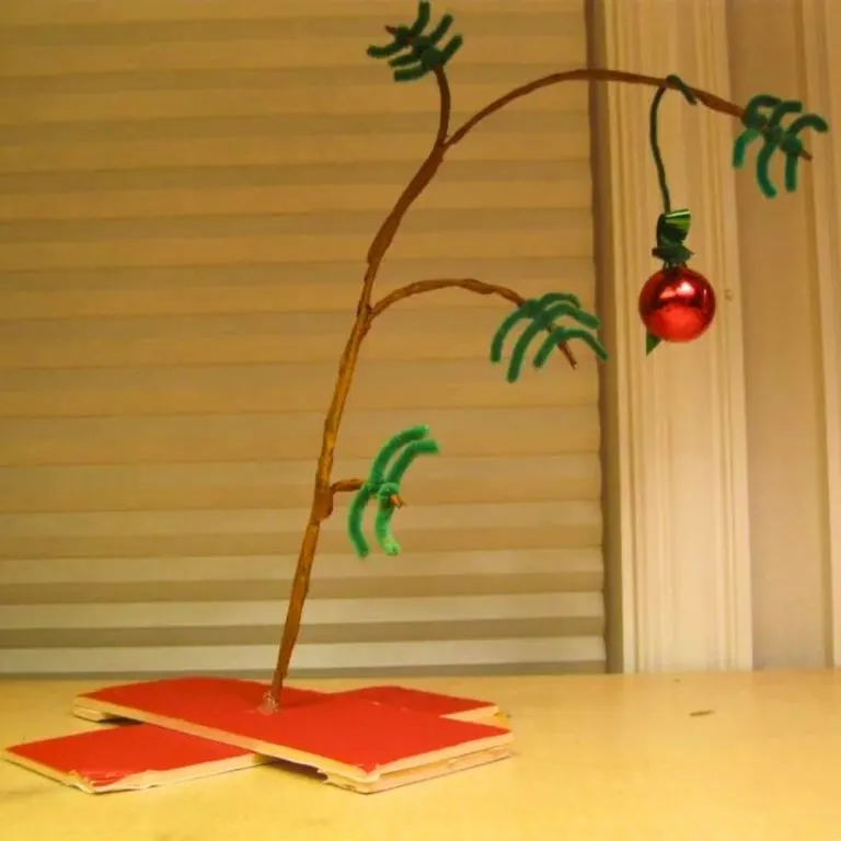 DIY Charlie Brown Christmas Tree