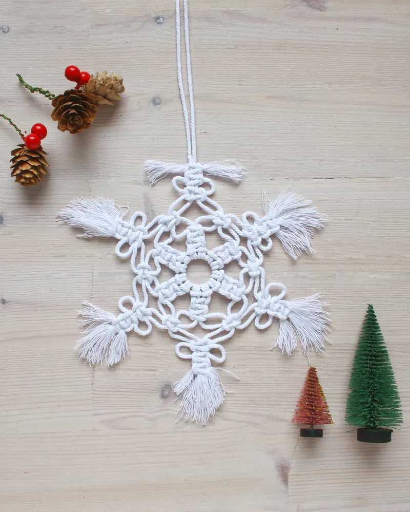 Macrame Snowflake DIY tutorial