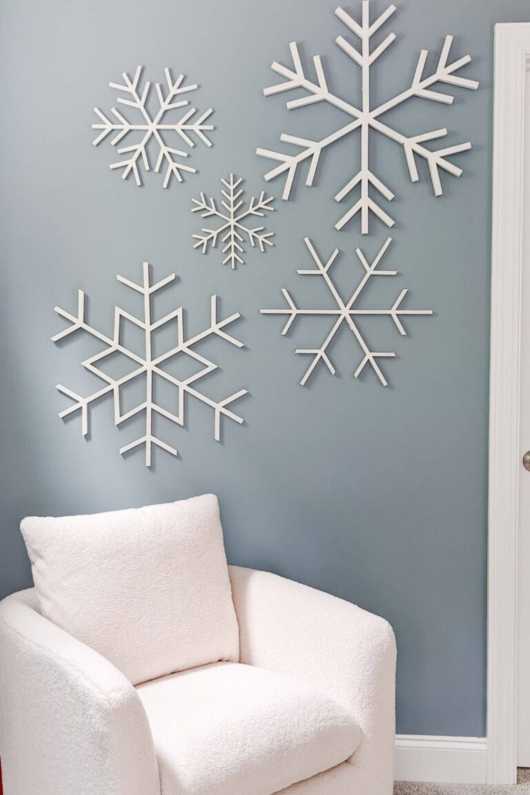 diy large wooden snowflakes