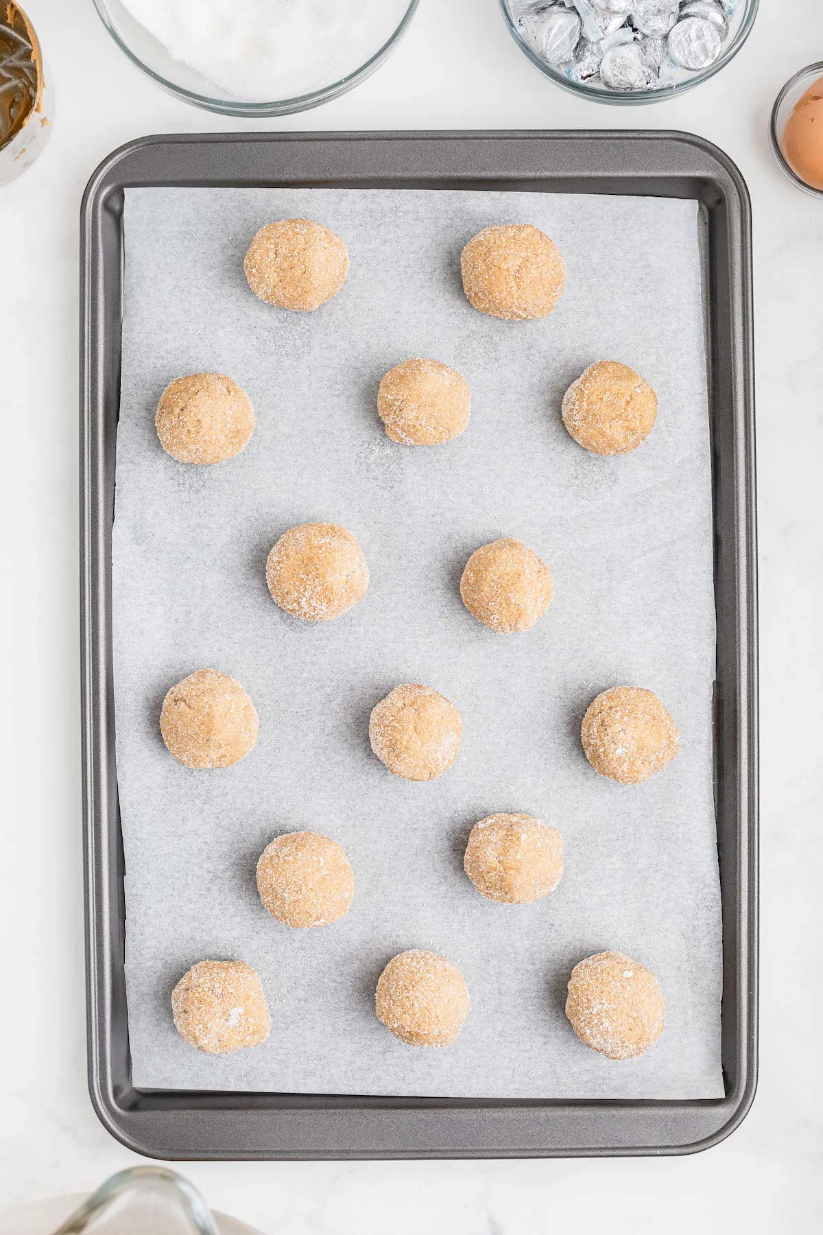 peanut butter dough balls ready to go into the oven