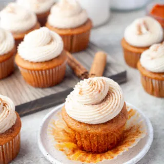 pumpkin pie spice cupcakes