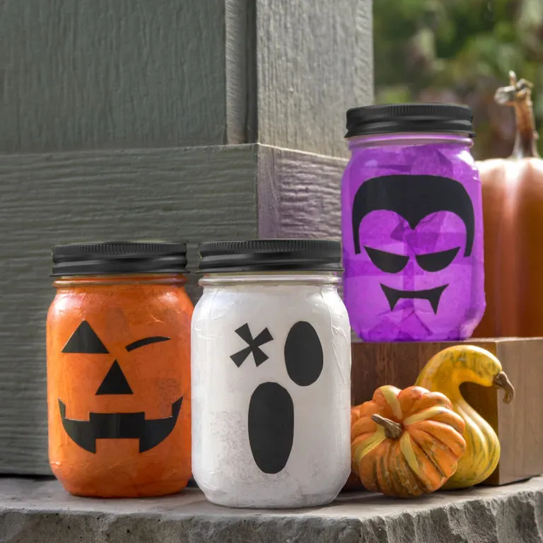 Halloween Mason Jar Lanterns for Decor