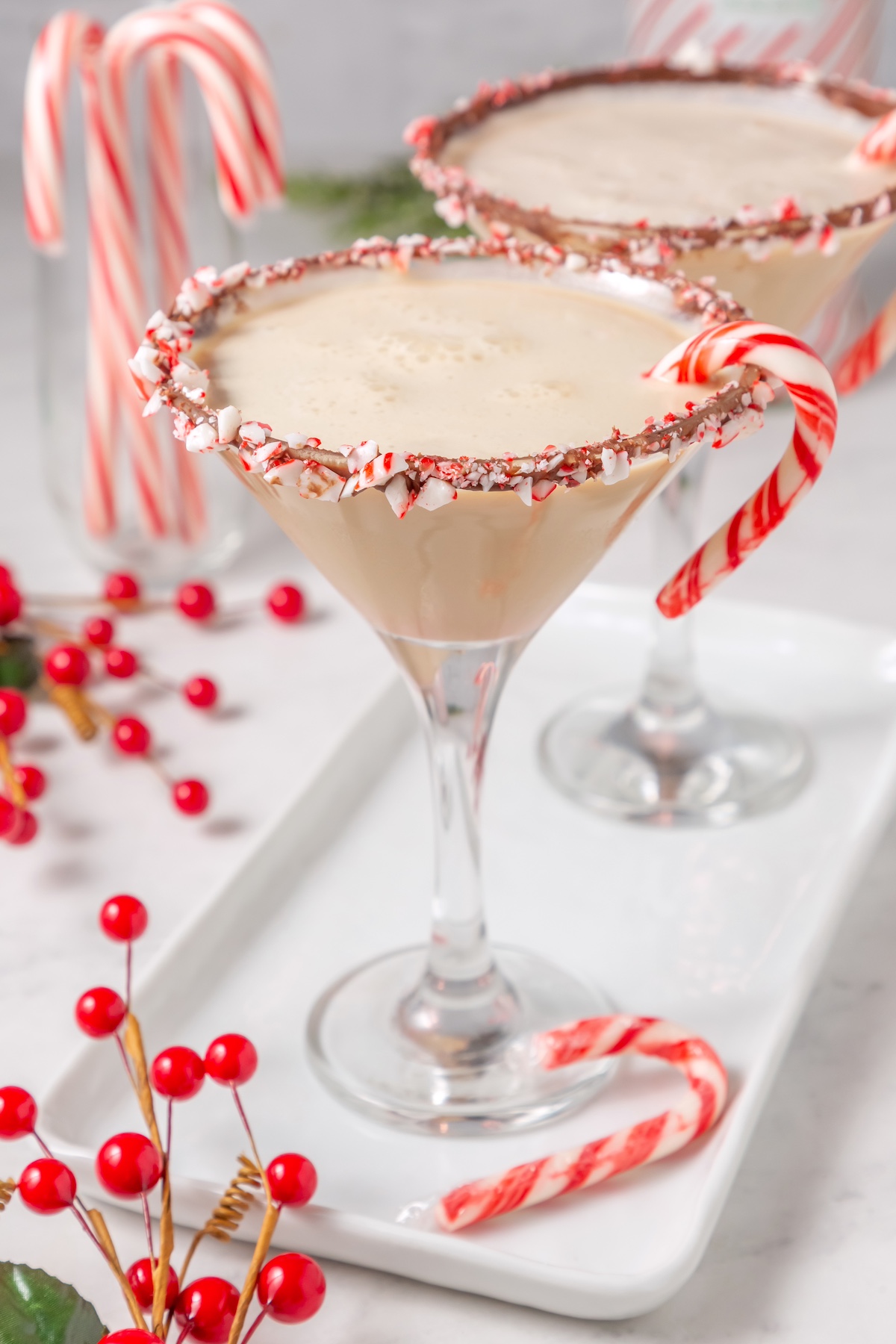 easy peppermint martini cocktail recipe