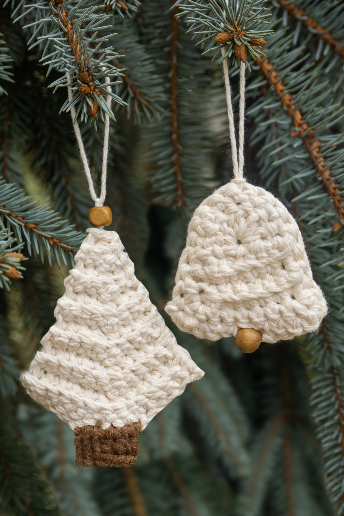 free crochet pattern christmas ornaments bell and tree
