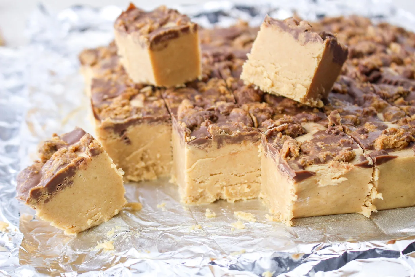 reese's peanut butter cups fudge cut into squares