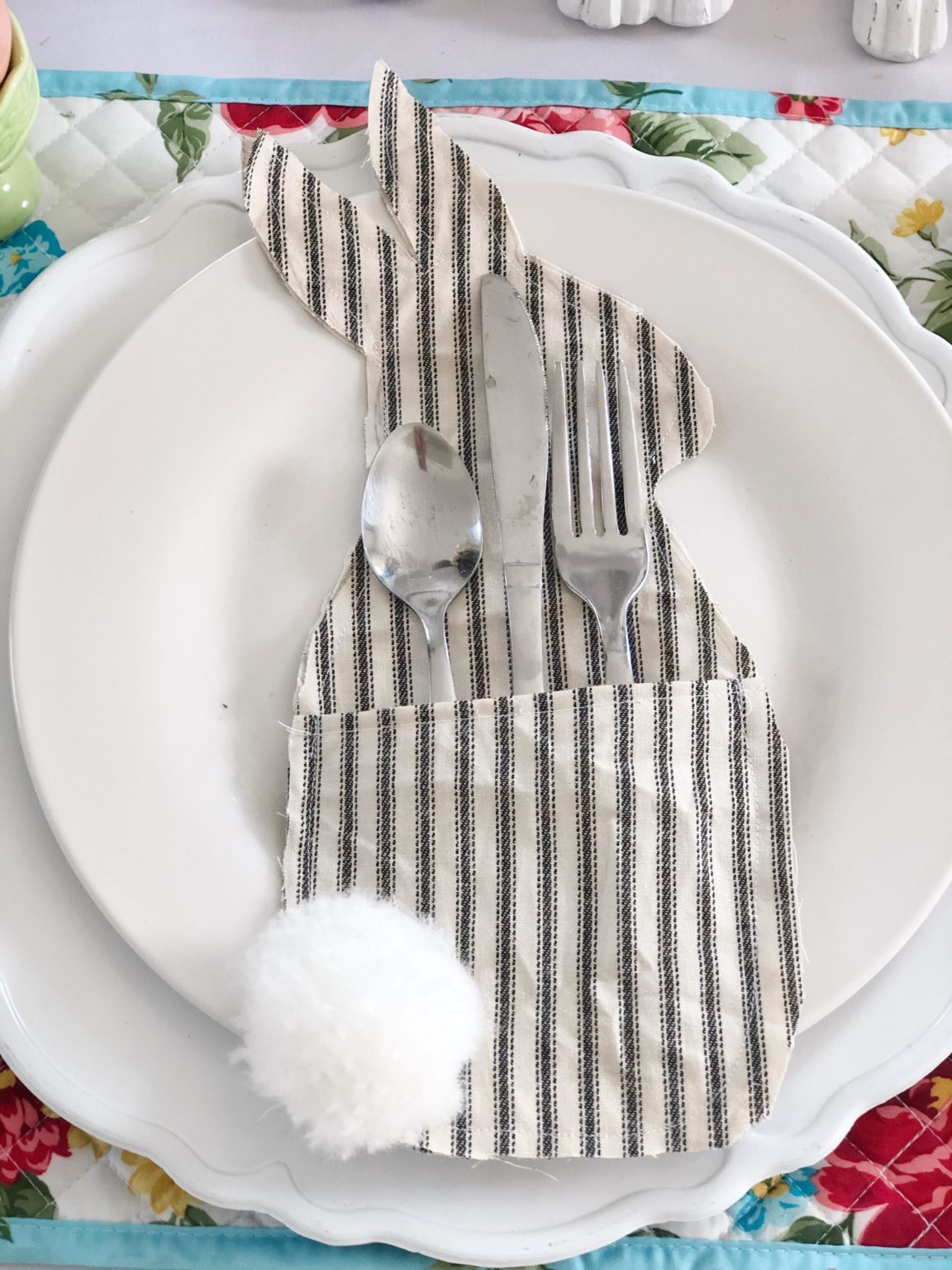 How to Make a DIY Easter Bunny Utensil Holder