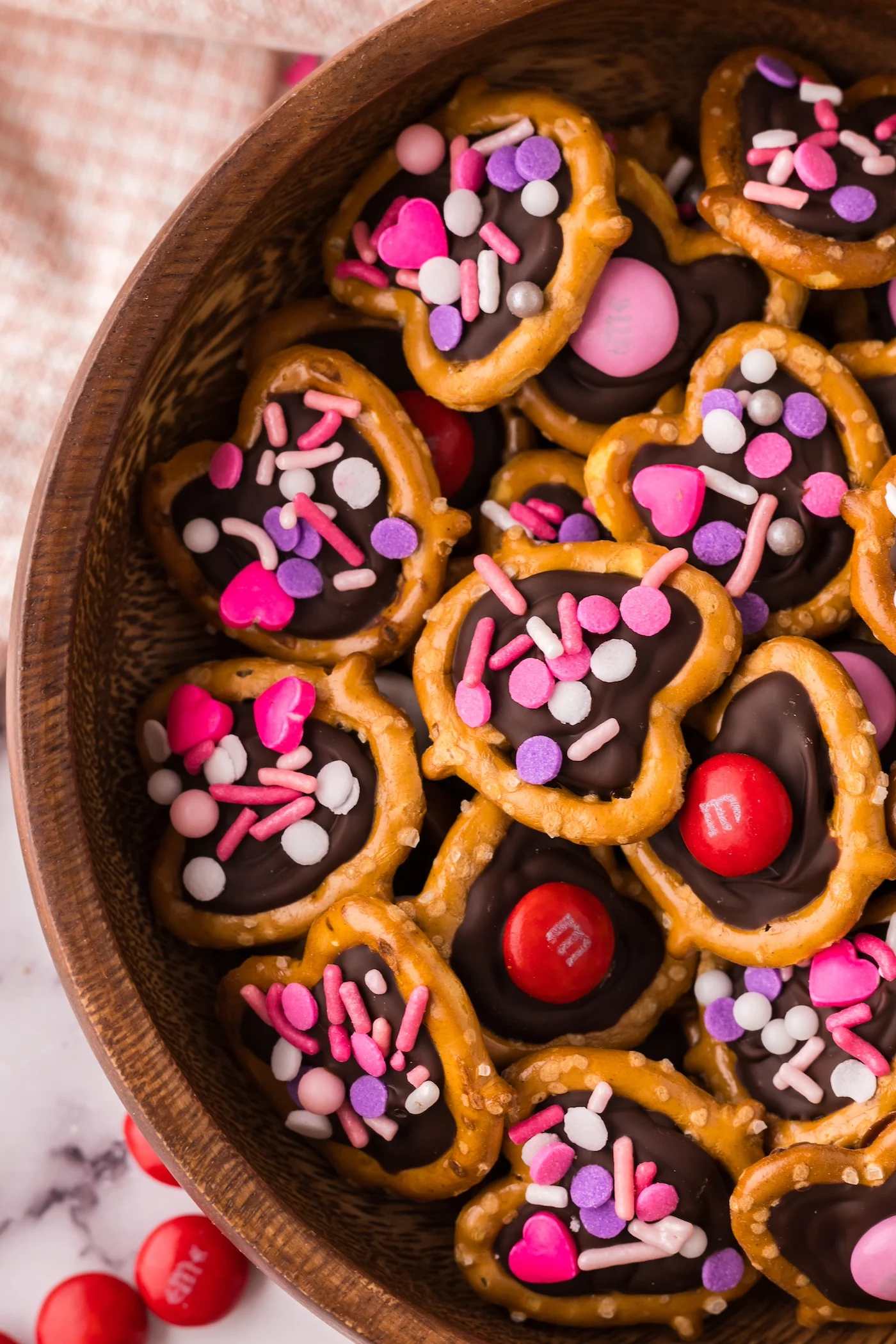 chocolate covered pretzels valentines